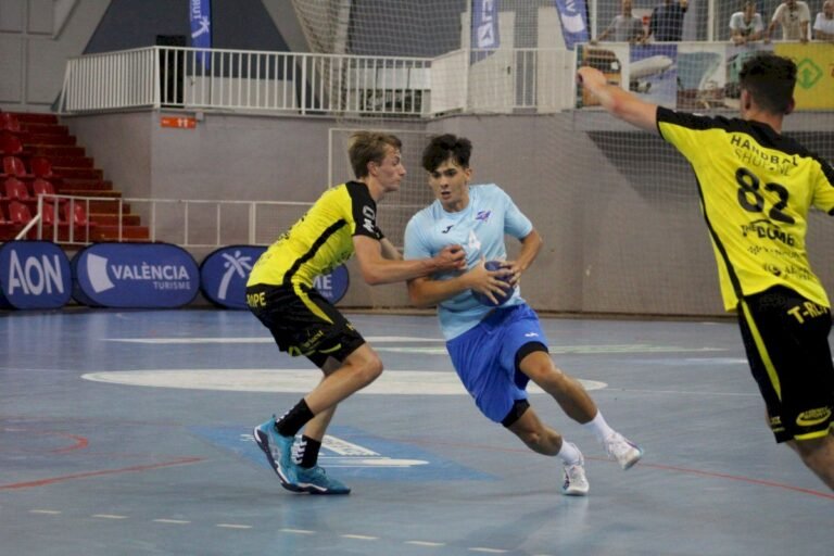 El Servigroup Hoteles Benidorm Consigue su Primera Victoria de la Pretemporada en el Torneo GTH AON