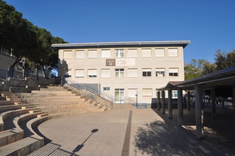 El Ayuntamiento de Benidorm Asume las Competencias para Reforzar la Estructura del Colegio Ausiàs March con una Inversión de 2 Millones de Euros