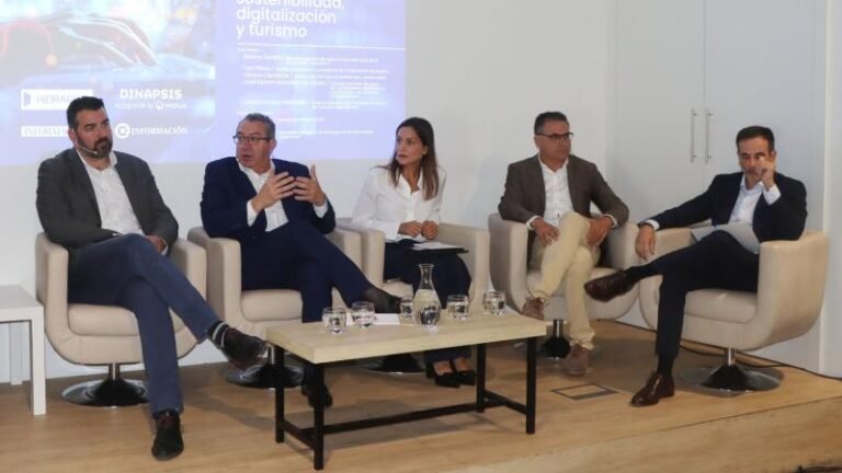 Benidorm implementará una red de agua regenerada para el riego de jardines privados, ahorrando 2 hectómetros cúbicos de agua potable anuales