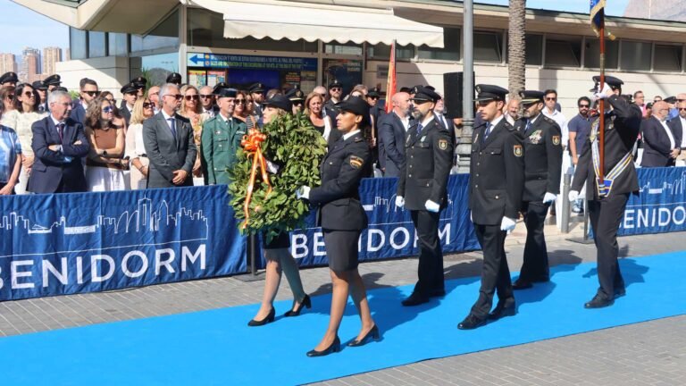 Benidorm Celebra el Día de la Policía Nacional: Reconocimientos a Agentes y Ciudadanos Comprometidos