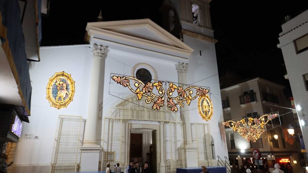 Benidorm se viste de luces y tradición en la previa de las Fiestas Mayores Patronales