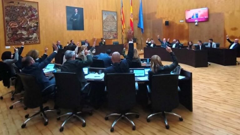 El PSOE critica al gobierno del PP en Benidorm por su falta de transparencia y postura ante la corrupción