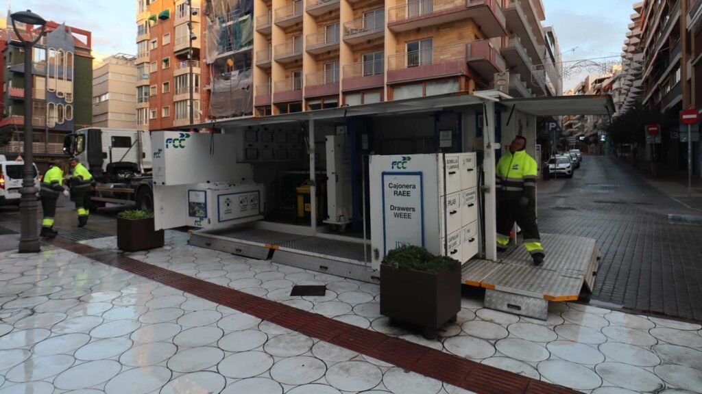 Benidorm duplica la frecuencia del ecoparque móvil a partir de enero de 2025