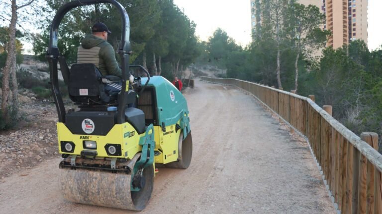 BENIDORM RENUEVA LOS SENDEROS DEL PARQUE URBANO EL MORALET