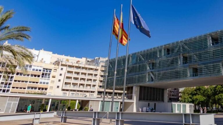 Condena al Ayuntamiento de Benidorm por Horarios Abusivos a un Empleado