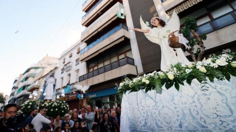 Benidorm 2025: La Emotiva Tradición que Marca el Fin de Semana Santa