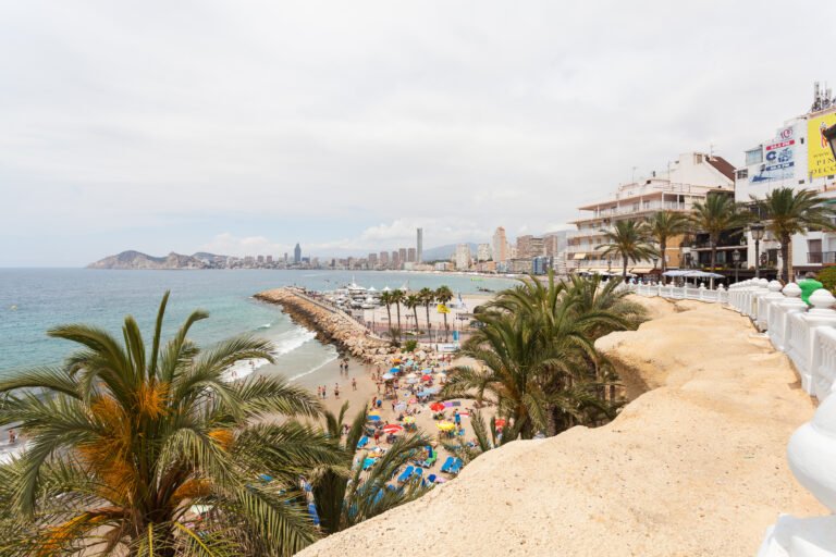 Opinión en Benidorm: guía local con actualidad, servicios y claves para lectores