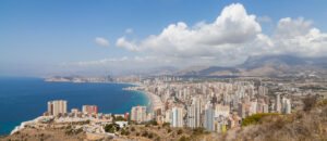 Política en Benidorm: guía local con actualidad, servicios y claves para lectores